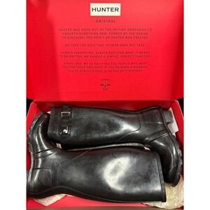 Hunter Women's Buckle Tall Gloss Rain Boots Solid Black Red Logo Size 7 NWOT